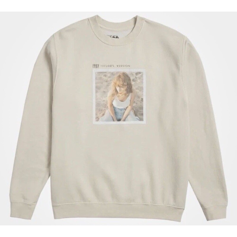 Taylor Swift 1989 (Taylor’s Version) Beige Crew Neck Sweatshirt, Size Large